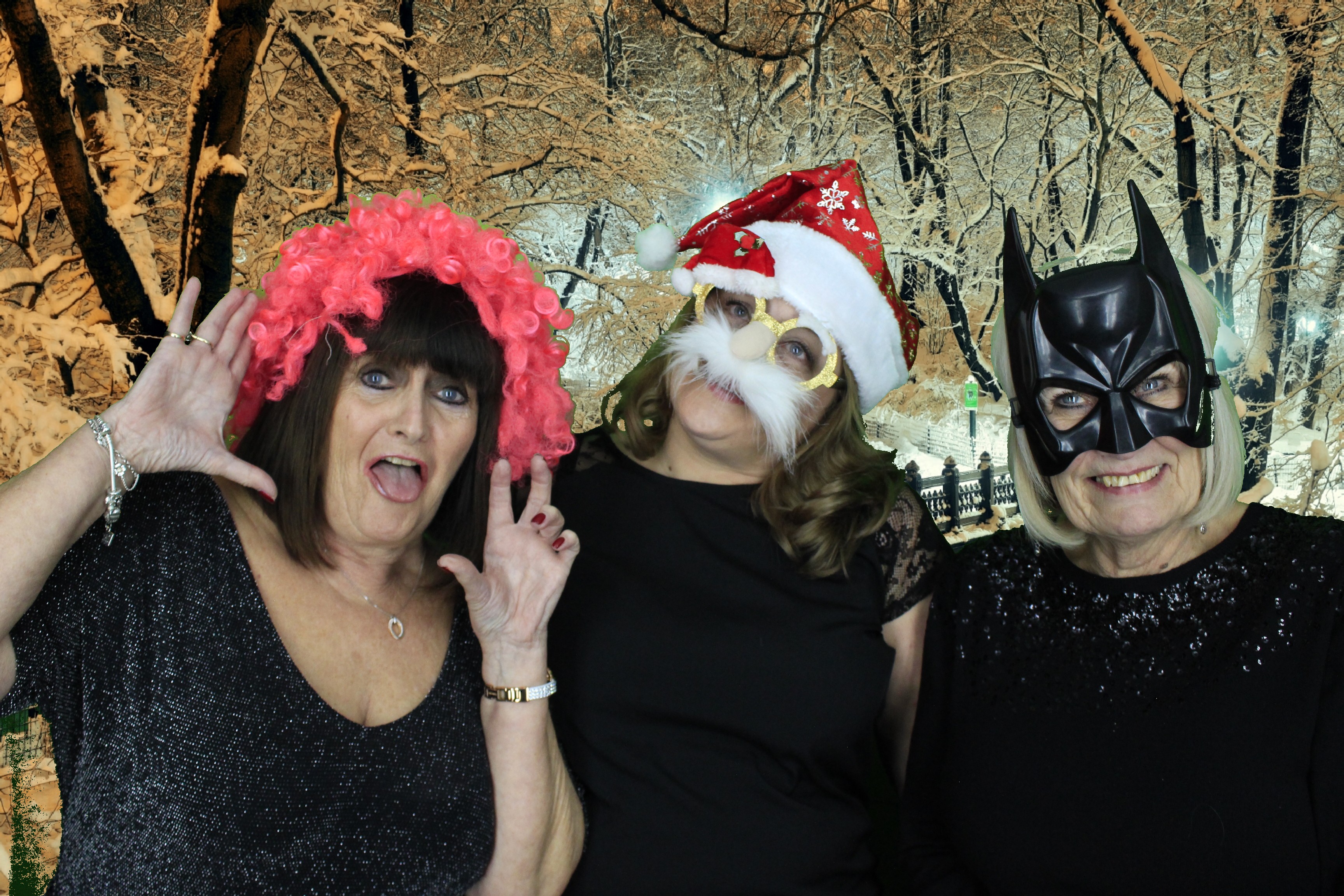 Silvermere Christmas Party  | View more photos from the event at gallery.myphotoboothexperience.co.uk/u/MyPhotoBoothExperienceLtd/Silvermere-Christmas-Party-0